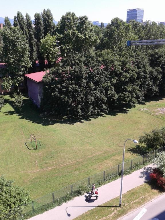 Apartman Kris Загреб Екстериор снимка